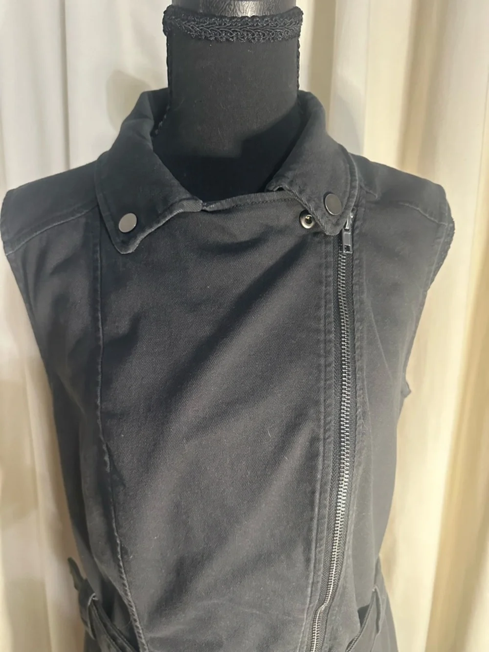 H&M DIVIDED Black Top with Deep Red Accent Nails in Frame
